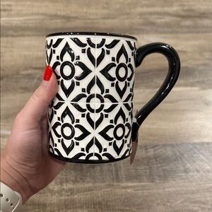 NWT Black and White Ceramic Mug